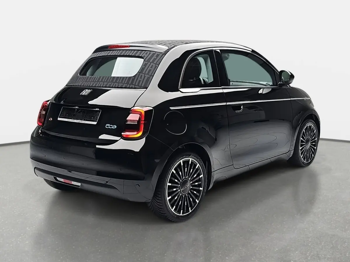 FIAT 500E CABRIO ELEKTRO 42 KWH BY BOCELLI