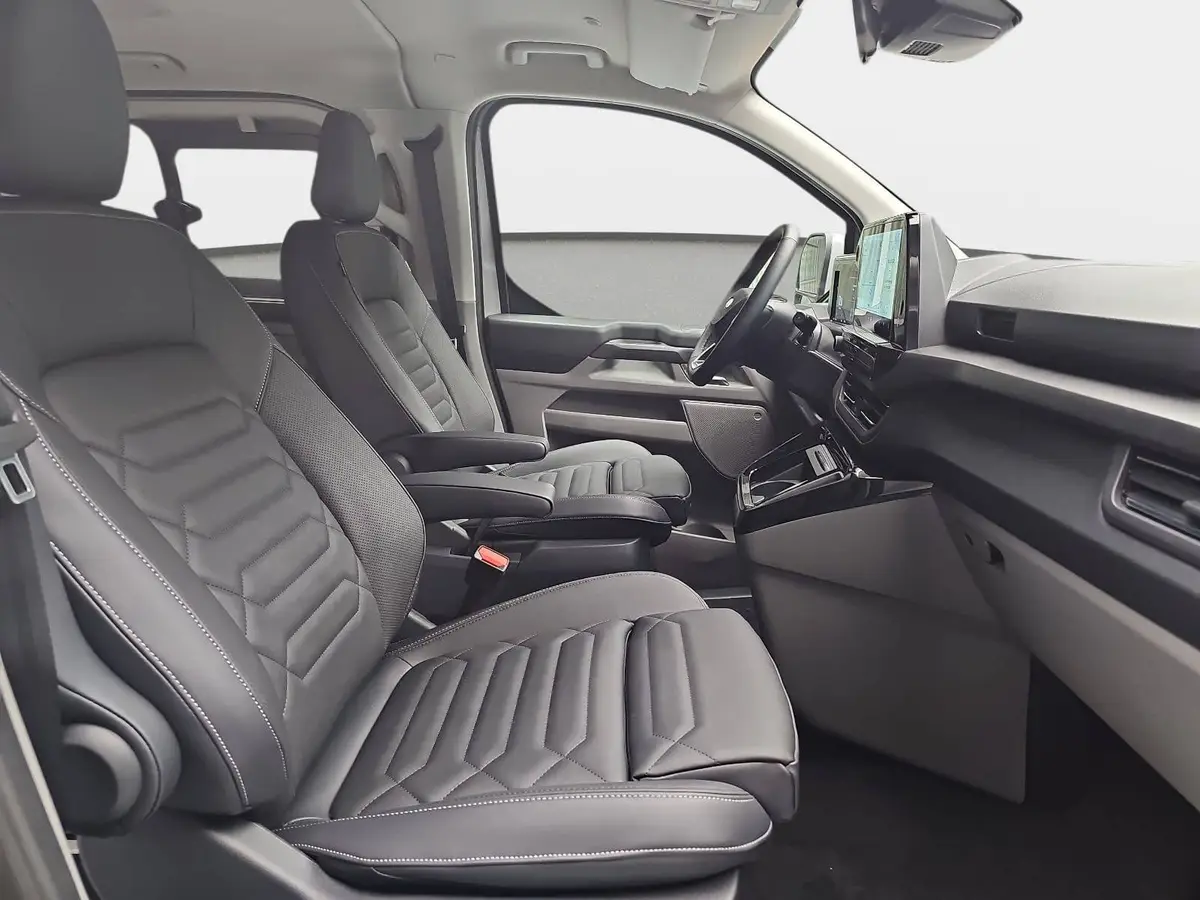 FORD TOURNEO CUSTOM 2.0 ECOBLUE AUTO. L1 TITANIUM X NAVI LED AHK