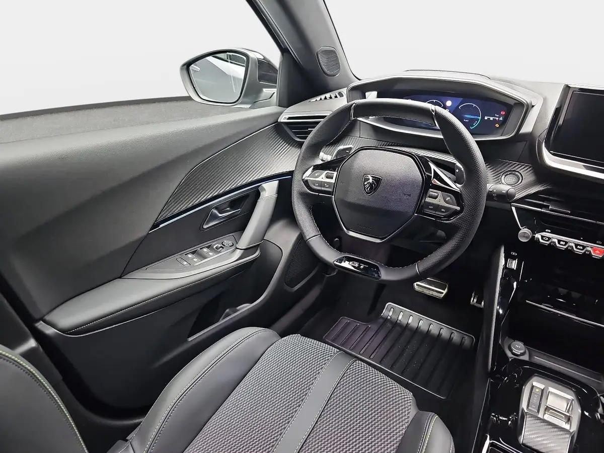 PEUGEOT 2008 1.2 HYBRID 145 E-DSC6 GT-LINE 2-WD LED KLIMAAUTO K