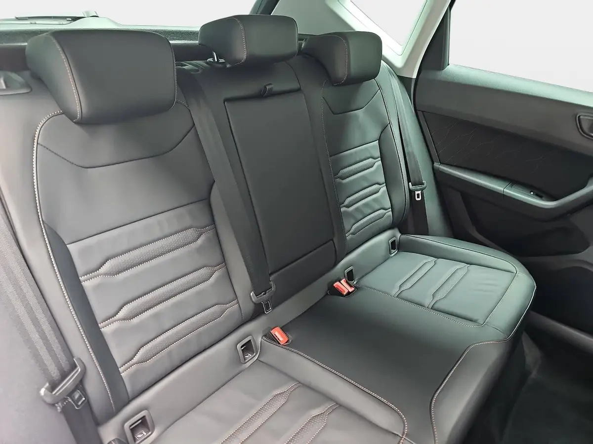 CUPRA ATECA 1.5 TSI DSG NAVI LED ACC LEDER KAMERA LM19