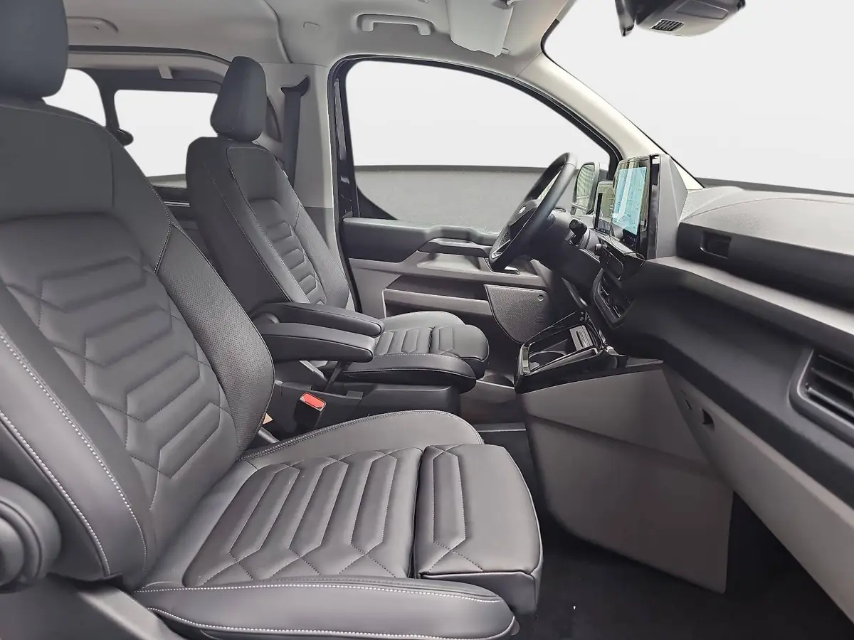 FORD TOURNEO CUSTOM 2.0 ECOBLUE AUTO. L1 TITANIUM X NAVI LED AHK