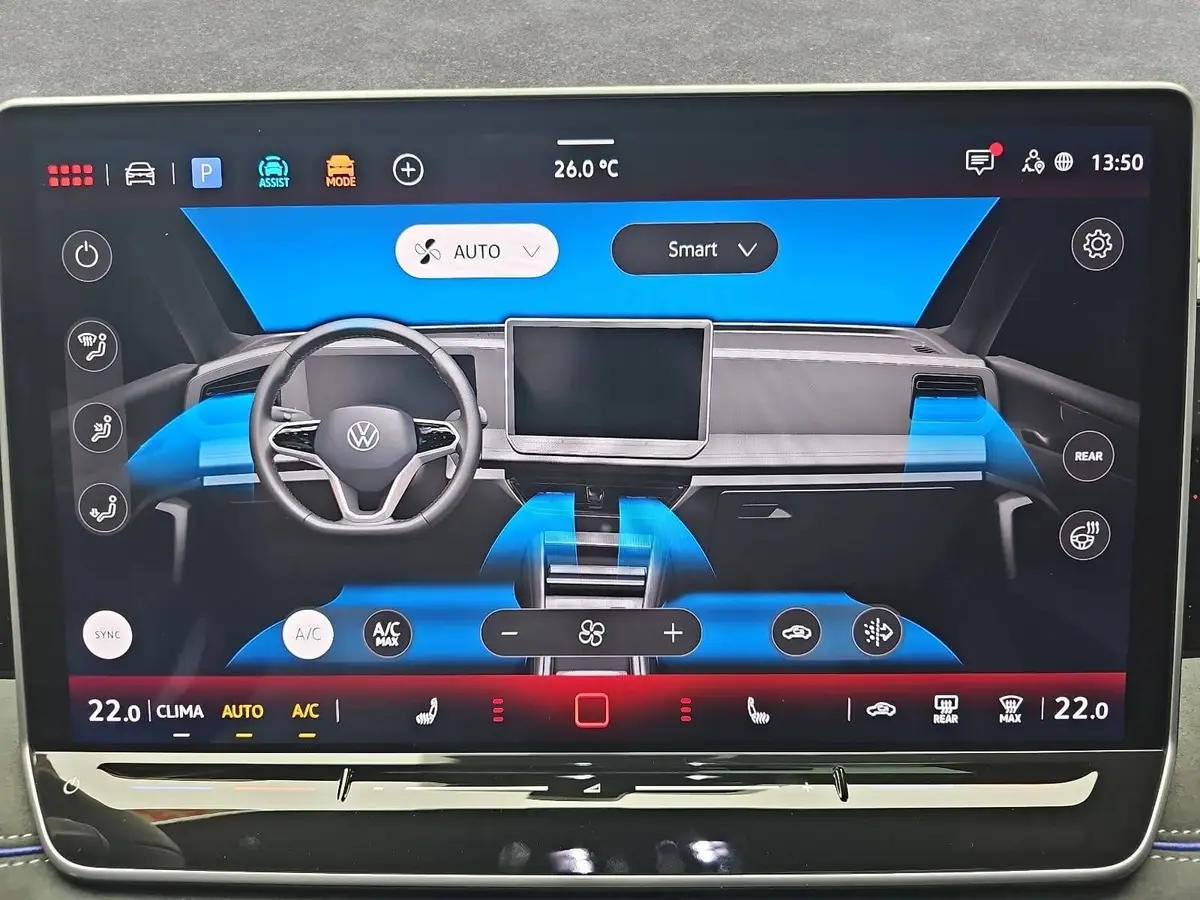 VW TIGUAN 1.5 ETSI DSG R-LINE NAVI LED PANO