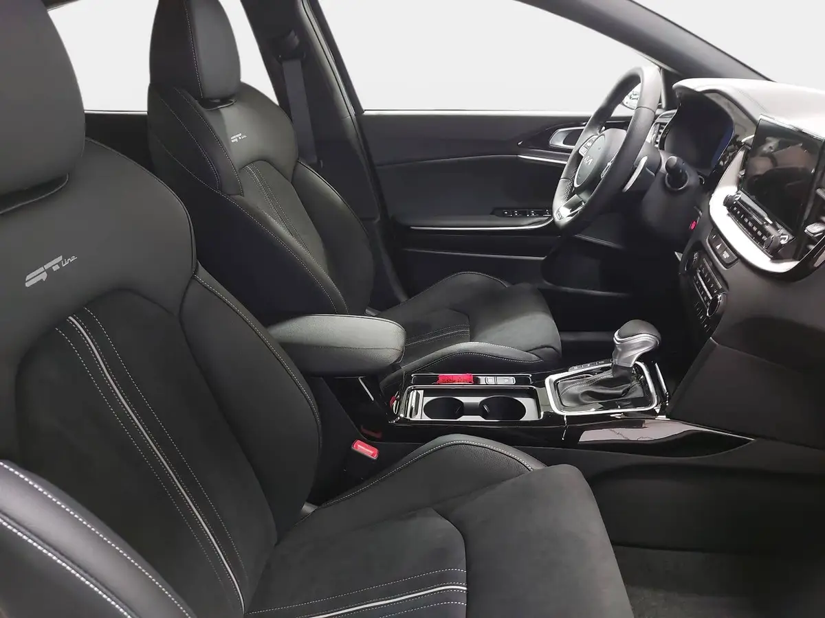 KIA XCEED 1.6 T-GDI 150 DCT GT-LINE MJ26 LEDER