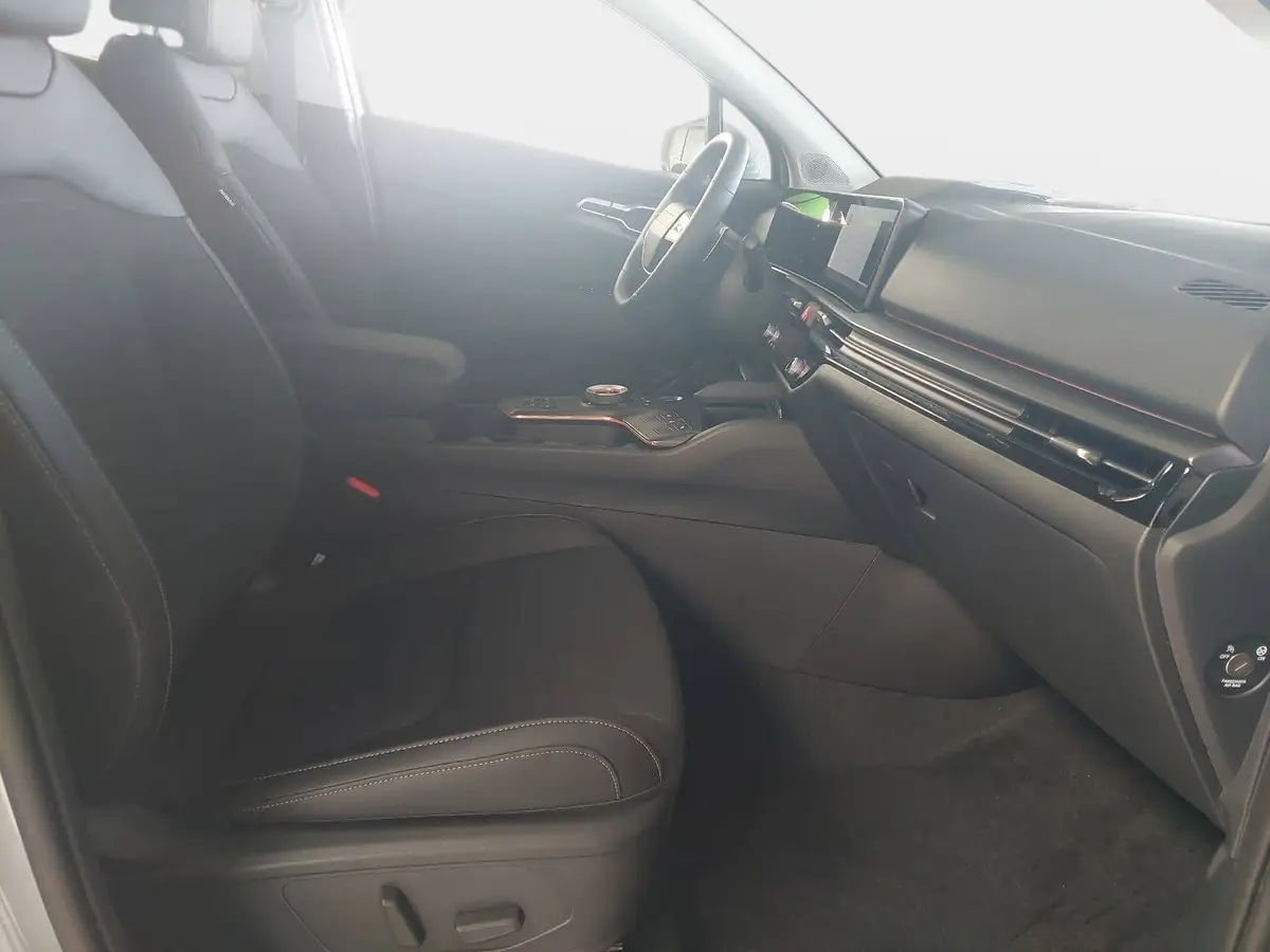 KIA SPORTAGE 1.6 T-GDI 150 2WD DCT SPIRIT MJ26 GLASDACH DRIVEWISE SOUND