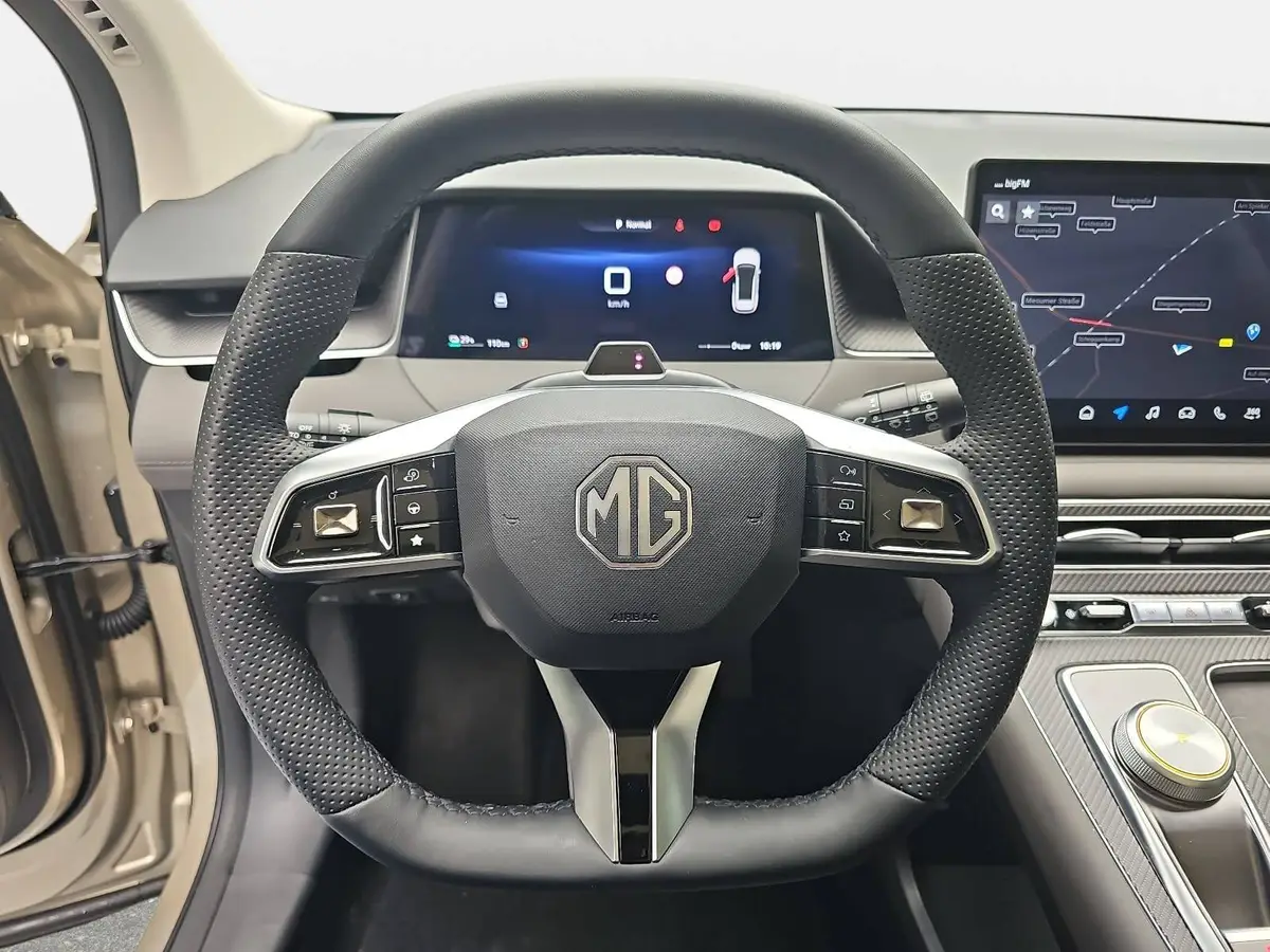 MG S6 EV EV 77 KWH LUXURY AWD PANORAMA LEDER 20-ZOLL