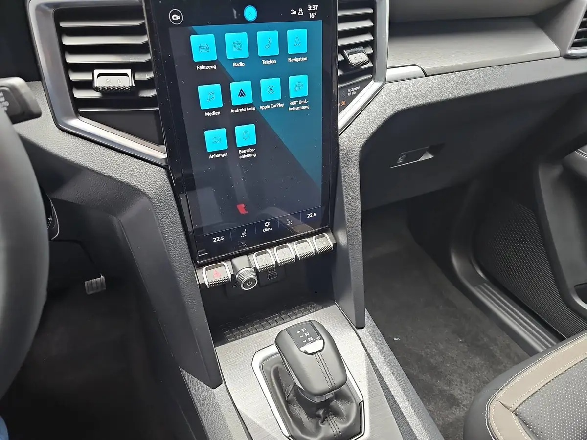 VW AMAROK 3.0 TDI AUTO. DOKA AVENTURA 4M NAVI LED EL.ROLLO