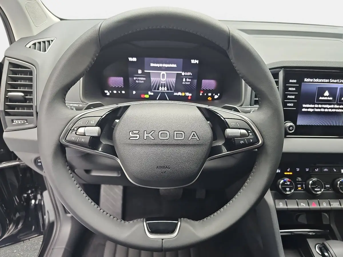 SKODA KAROQ 1.5 TSI DSG 130 JAHRE LED DAB WINTER EL.HECKKL.