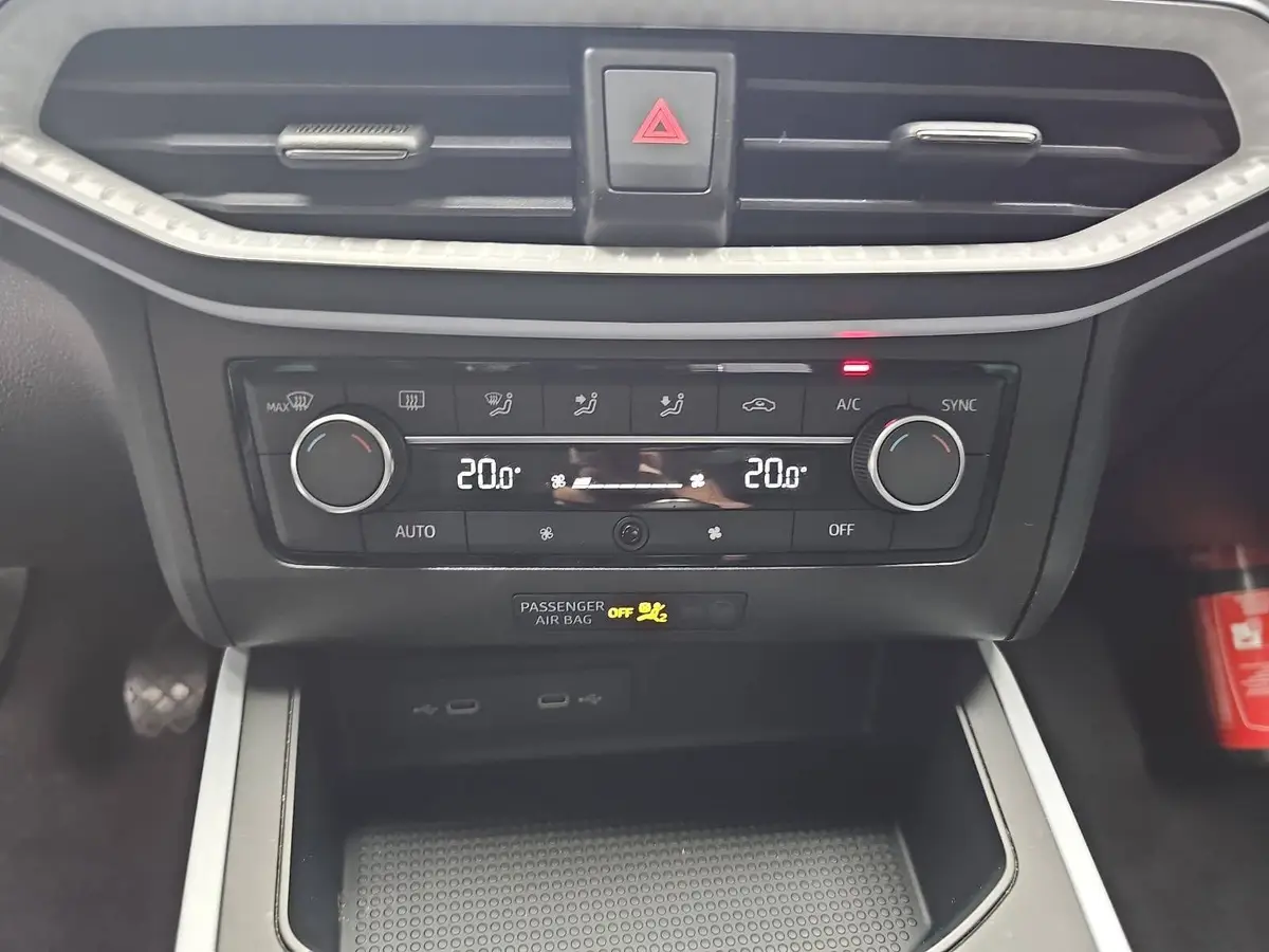 SEAT ARONA 1.0 TSI STYLE LED KLIMAAUTO PDC