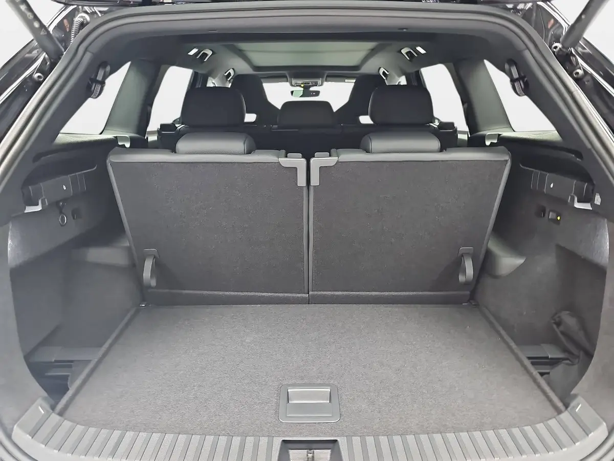 SKODA KODIAQ 2.0 TSI DSG SPORTLINE 4X4 PANO LED AHK