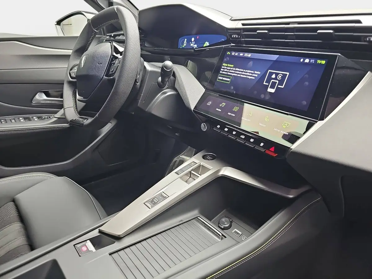PEUGEOT 308 SW 1.2 HYBRID GT KOMFORT PAKET AHK LM