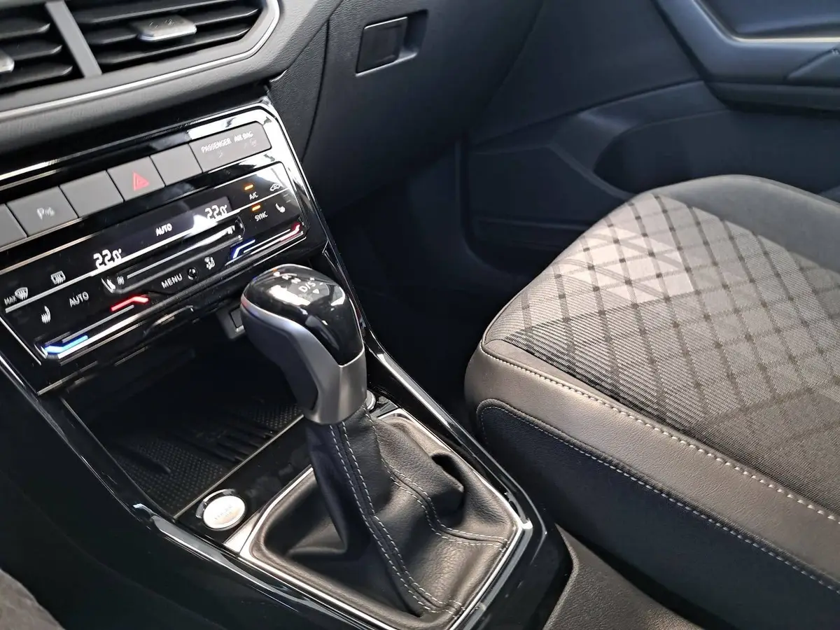 VW T-CROSS 1.0 TSI DSG R-LINE NAVI MATRIX-LED