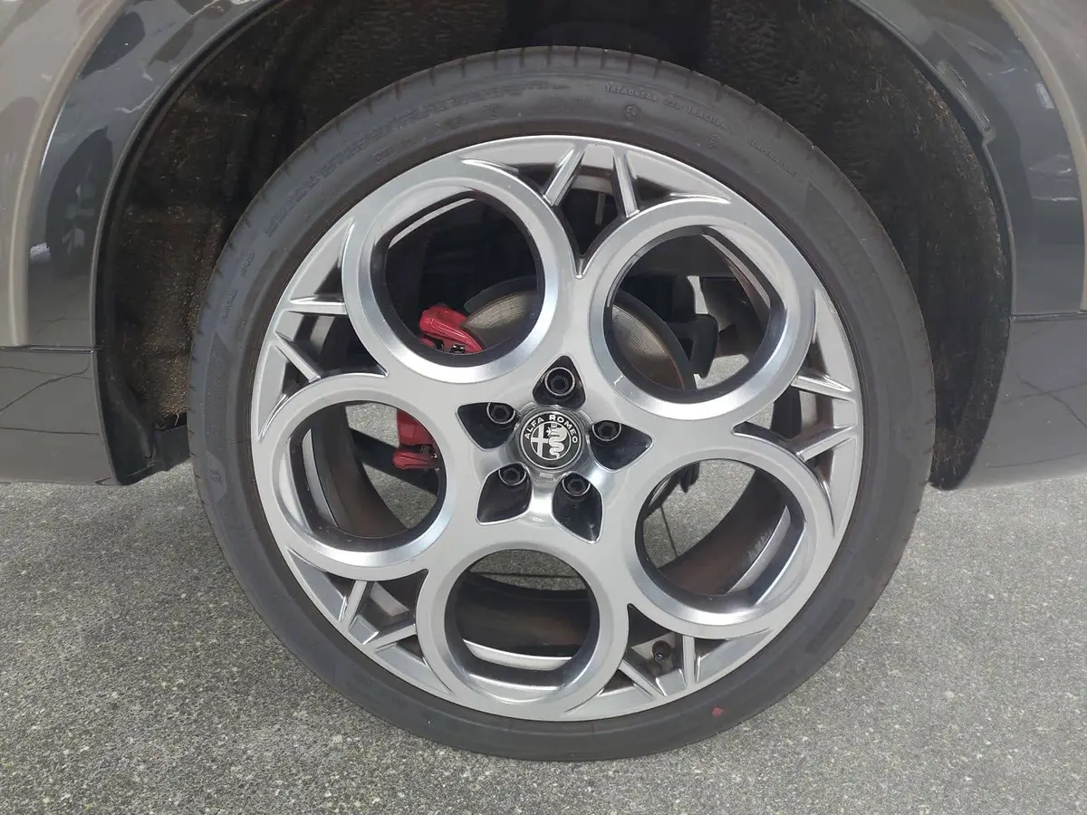 ALFA ROMEO TONALE 1.5T 48V-HYBRID SPECIALE MATRIX LED