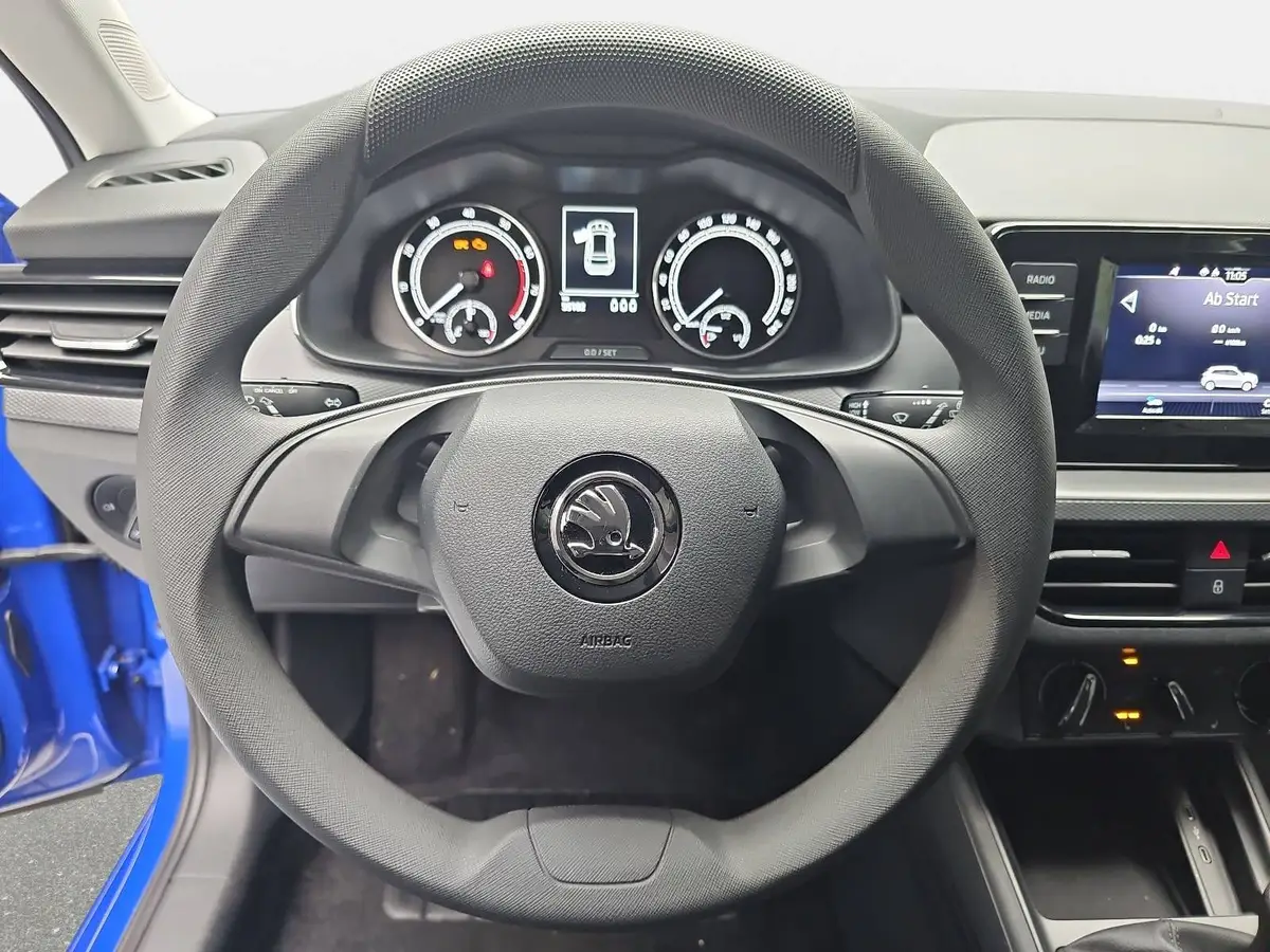 SKODA KAMIQ 1.0 TSI ACTIVE KLIMA LED SITZHEIZUNG PDC DAB+
