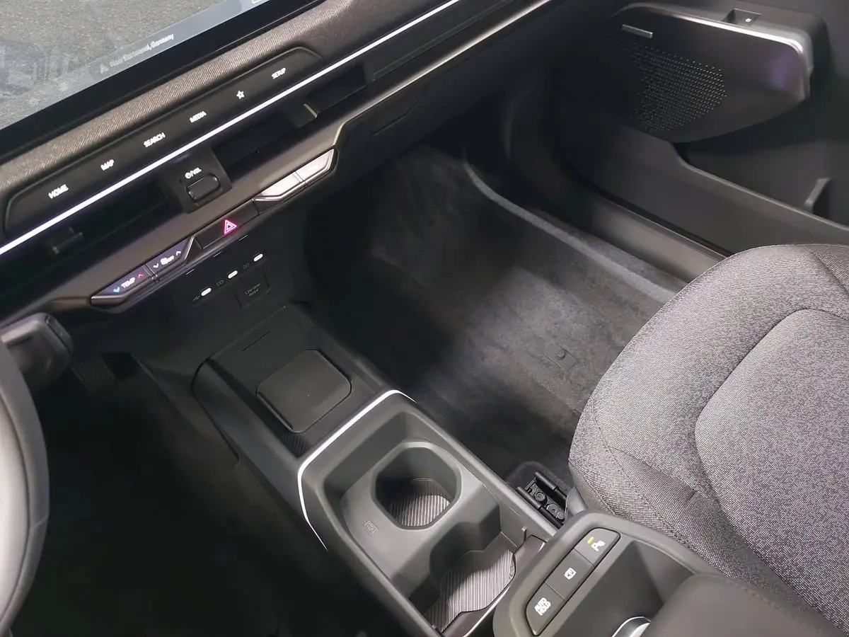 KIA EV2 42.2 KWH EARTH MJ27 WINTER-CONNECT 22KW-AC TECHN DRIVEWISE-PARK DESIGN