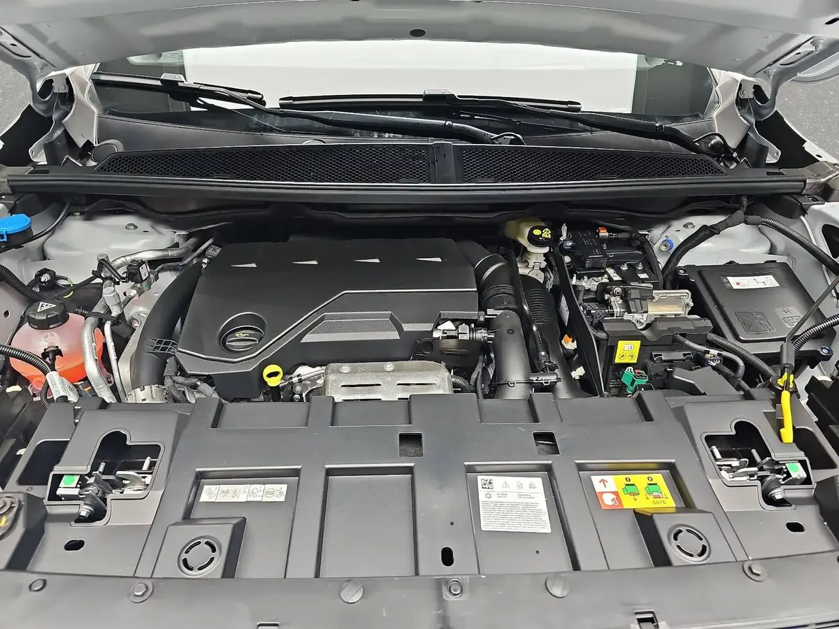 JEEP COMPASS 1.6 PLUG-IN HYBRID DCT FIRST EDITION MJ26 PREMIUM-PAKET, PANORAMA
