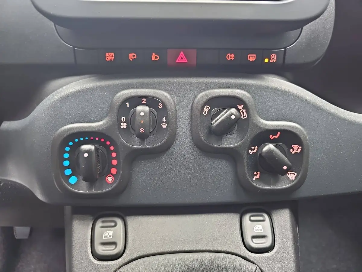 FIAT PANDA PANDINA 1.0 GSE HYBRID ICON MJ26