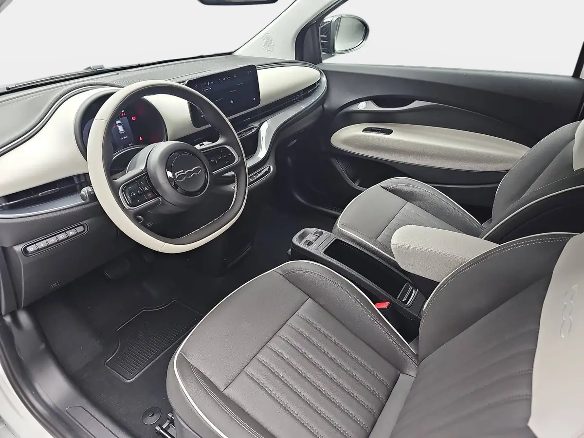 FIAT 500 ELEKTRO 42 KWH LA PRIMA MJ26