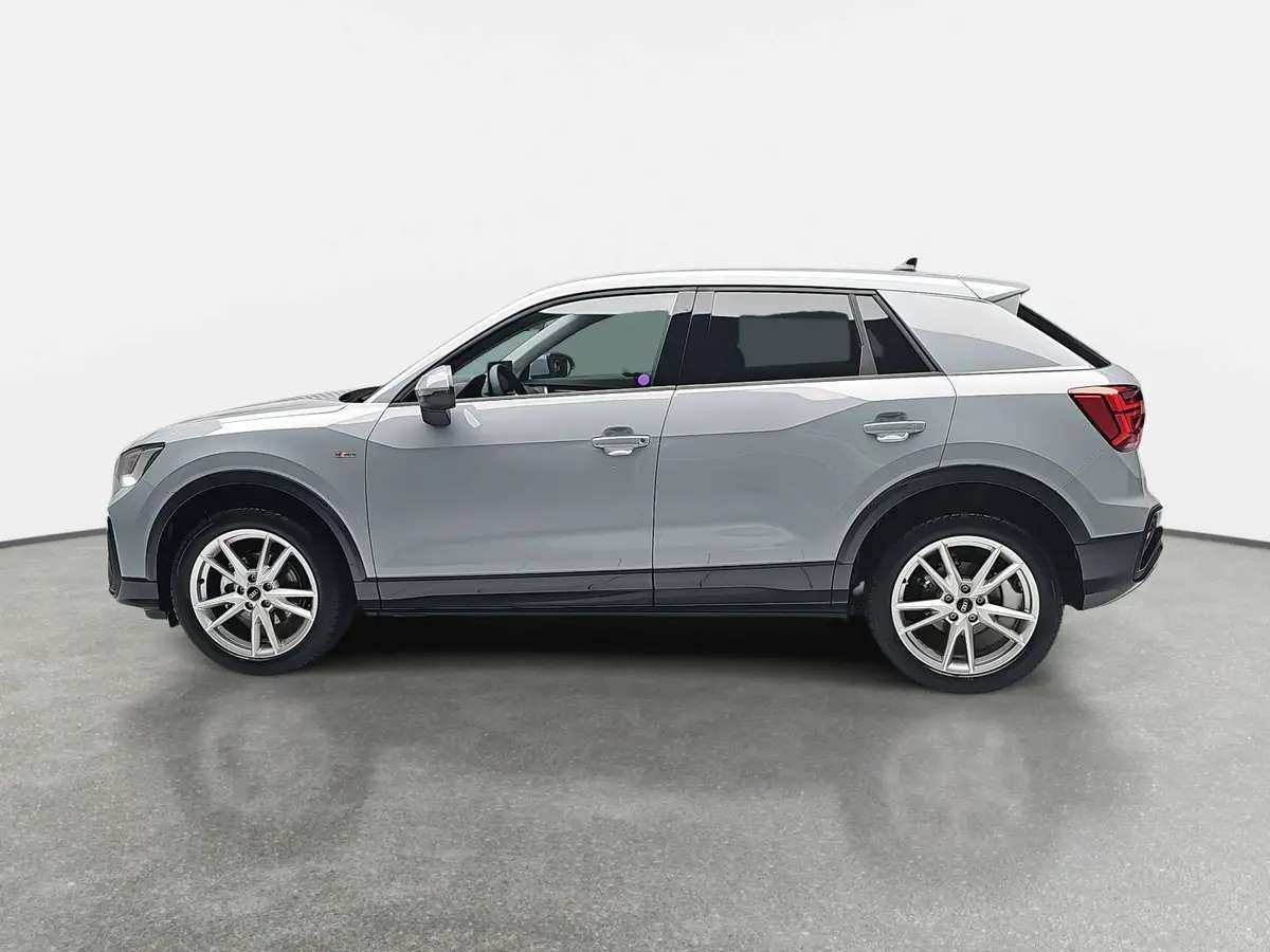 AUDI Q2 35 TFSI S-TRONIC S LINE NAVI LED ACC KLIMA EL.HECK