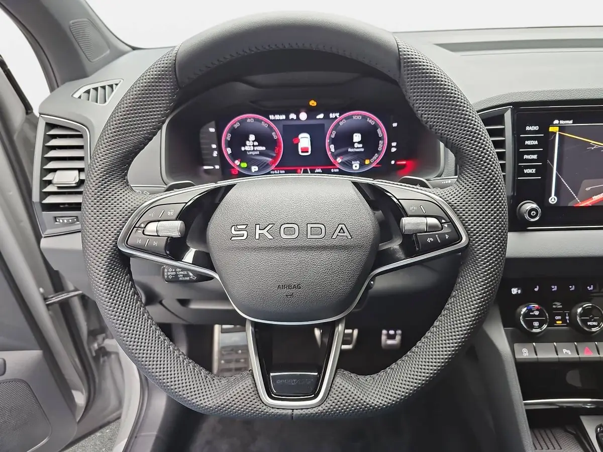 SKODA KAROQ 2.0 TSI DSG SPORTLINE 4X4 NAVI LED ACC WINTER KAME