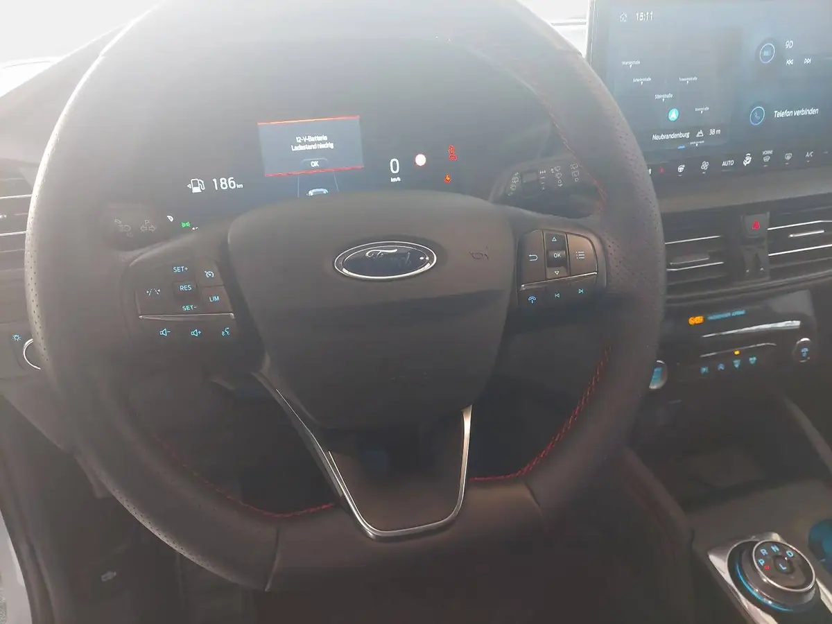 FORD KUGA 1.5 EB AUTO. ST-LINE NAVI LED KLIMAAUTO WINTER SIC