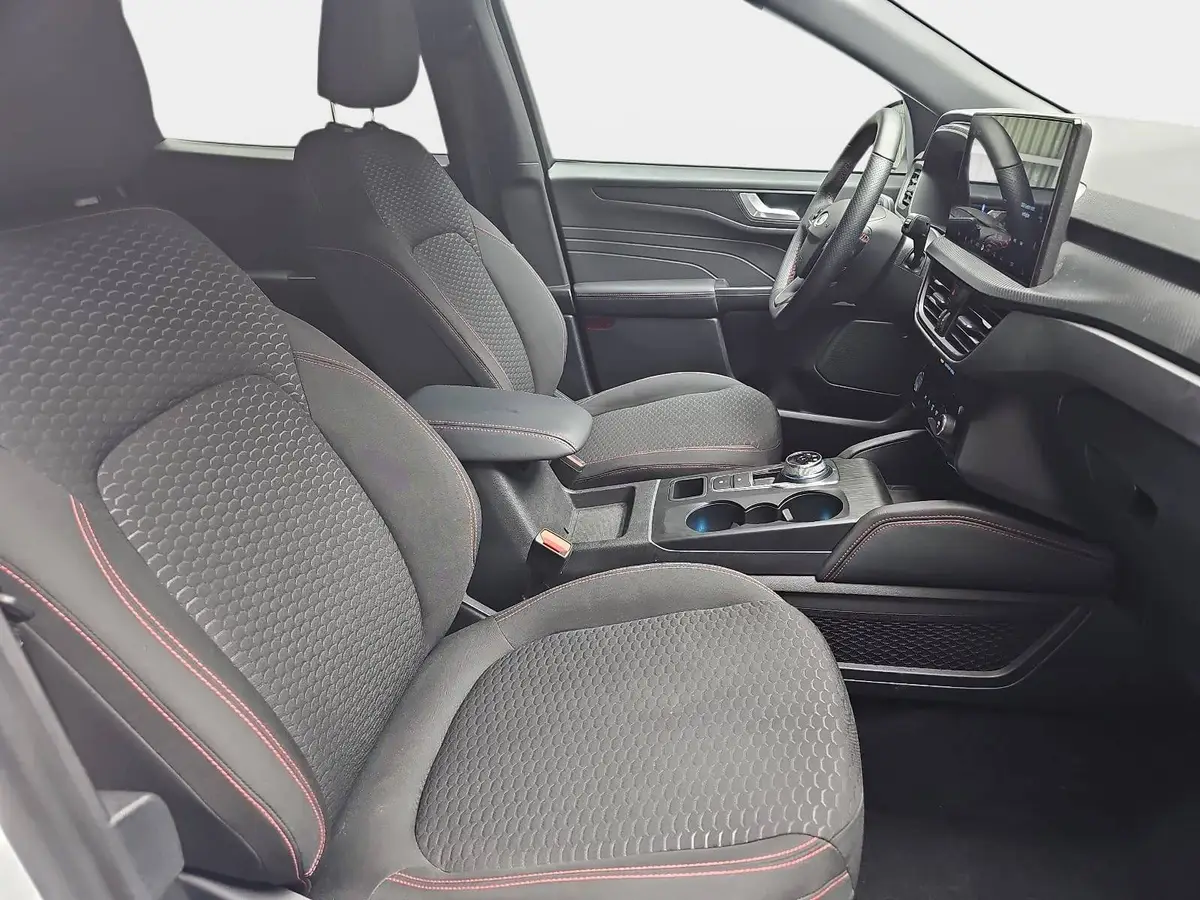 FORD KUGA 1.5 EB AUTO. ST-LINE NAVI LED KLIMAAUTO WINTER SIC