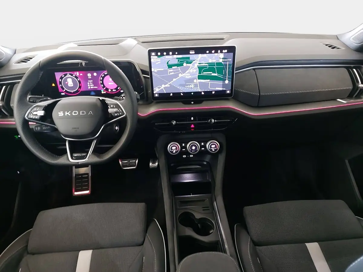 SKODA KODIAQ 1.5 TSI DSG SPORTLINE NAVI LED ACC PANO WINTER AHK
