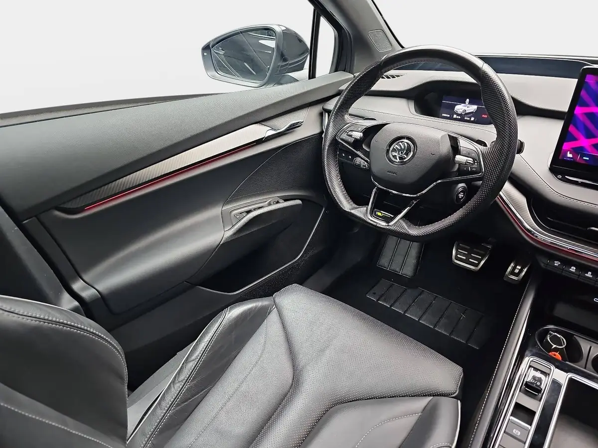 SKODA ENYAQ COUPÉRS SUITE 77KWH MATRIX DCC LM20