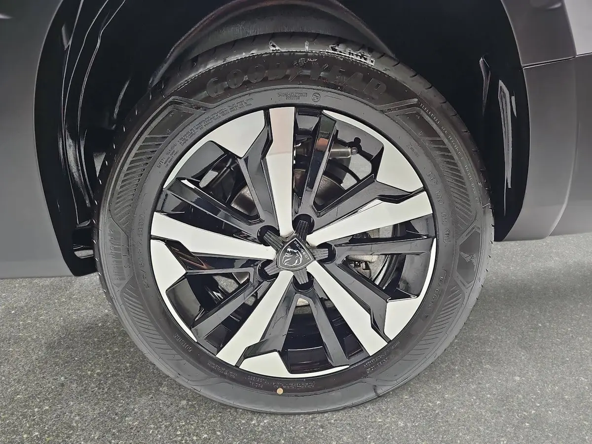 PEUGEOT RIFTER BLUEHDI 130 CV EAT8 GT L2 7-S NAVI LED AHK LM