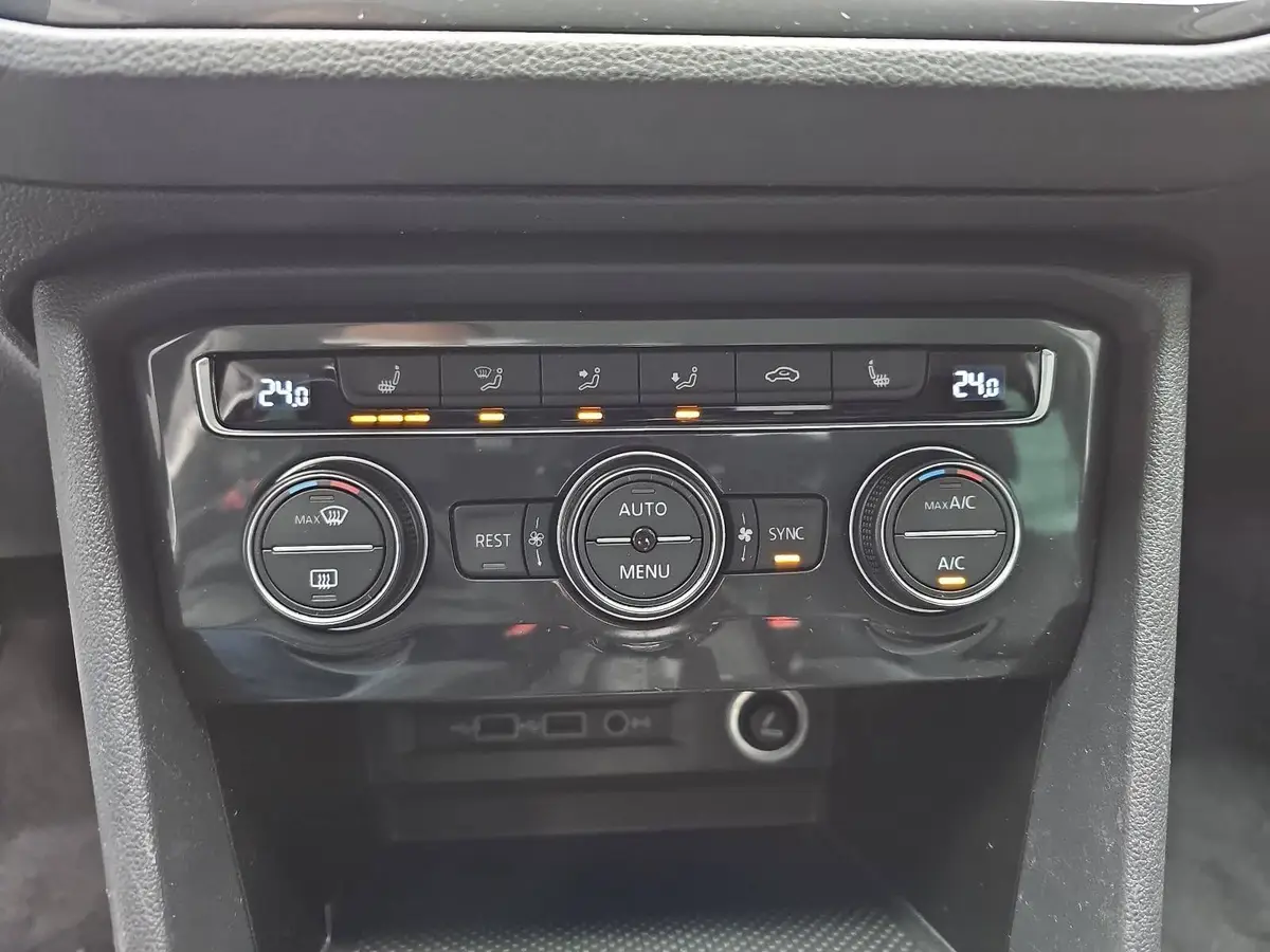 VW TIGUAN 2.0 TDI IQ.DRIVE ACC SPURPAKET TAILER-ASSIST PDC A