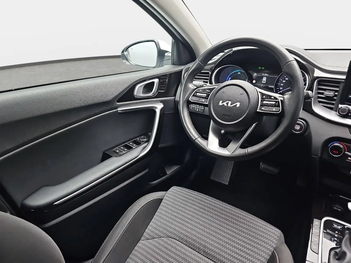 KIA XCEED 1.6 PLUG-IN-HYBRID DCT6 VISION KOMFORT NAVI