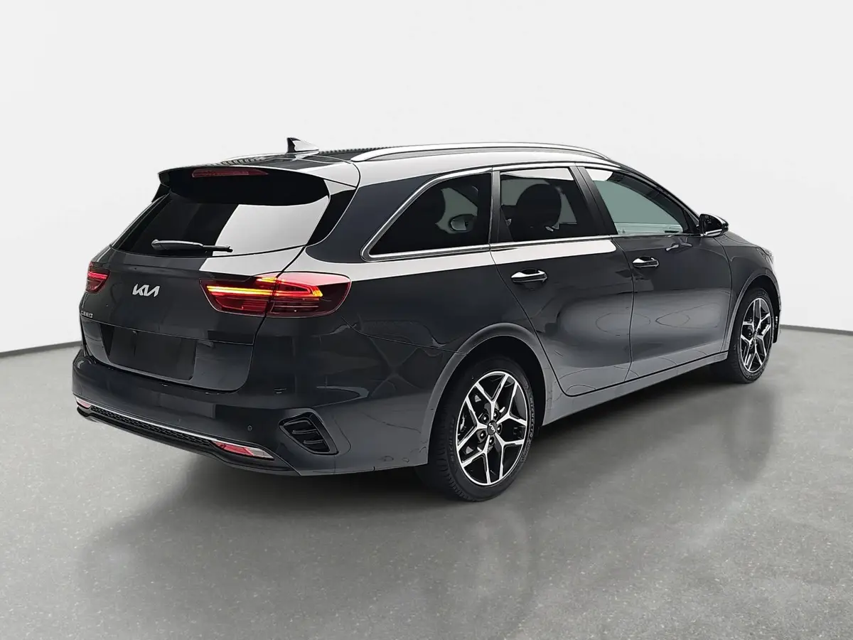 KIA CEED SW 1.0 T-GDI ULTIMATE EDITION STYLE