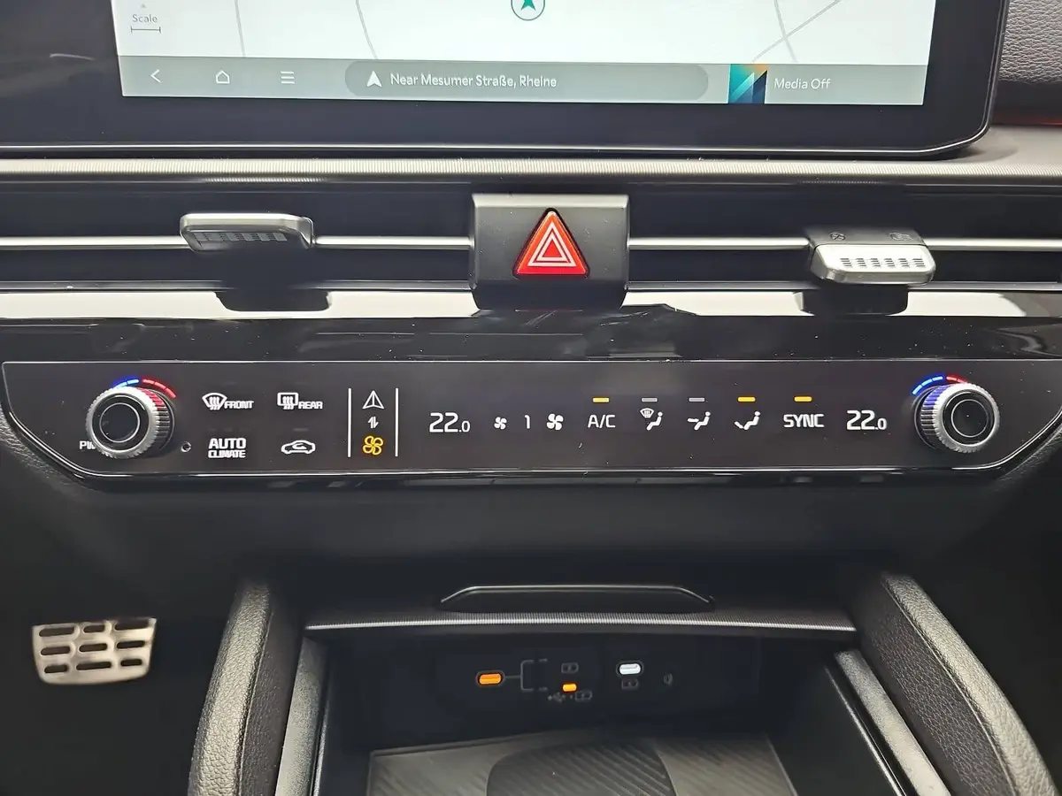 KIA SPORTAGE 1.6 T-GDI 180 AWD DCT GT-LINE MJ26 SCHW.DACH DRIVEWISE SOUND