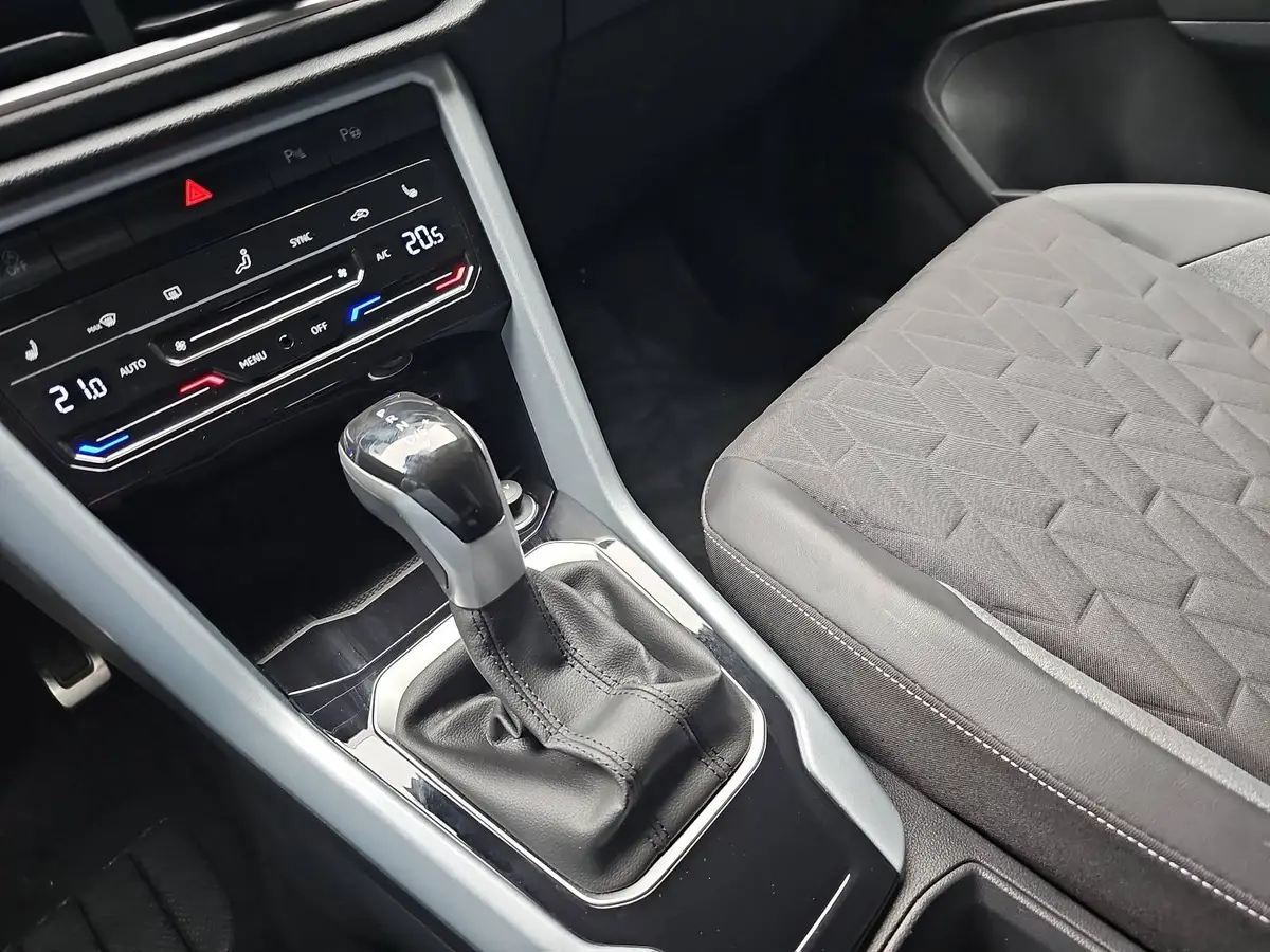 VW T-ROC 1.5 TSI DSG GOAL NAVI LED KLIMAAUTO ACC KAMERA AHK