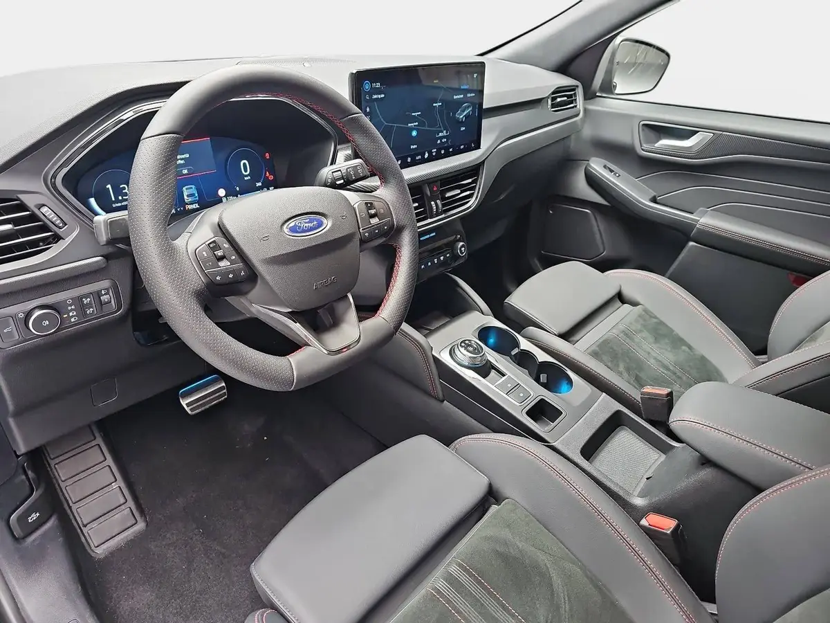 FORD KUGA 1.5 EB AUTO. ST-LINE X NAVI LED WINTER KAMERA 360°