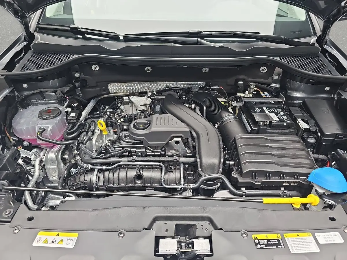 SKODA KAROQ 1.5 TSI DSG FAMILY LED KAMERA LM17