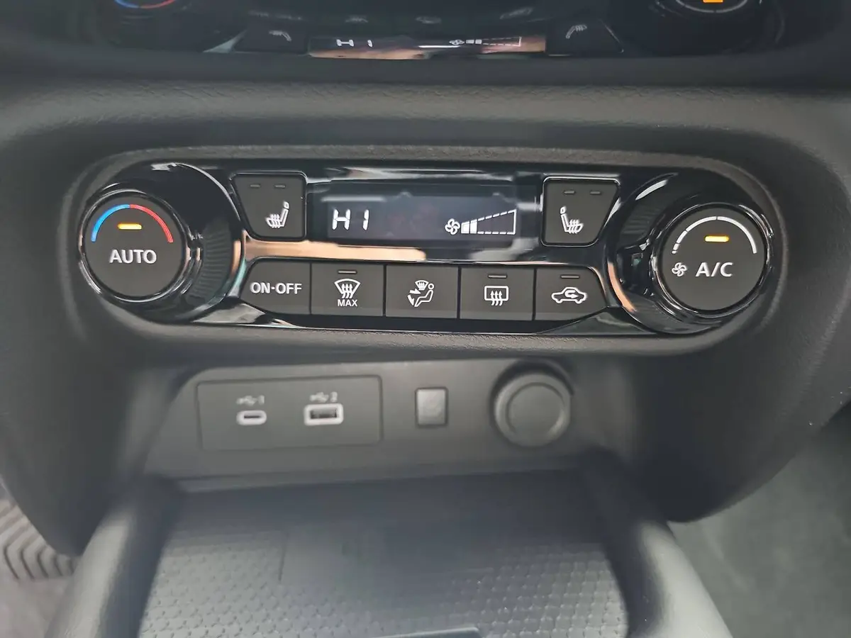 NISSAN JUKE 1.6 HYBRID AUTO. TEKNA NAVI BOSE