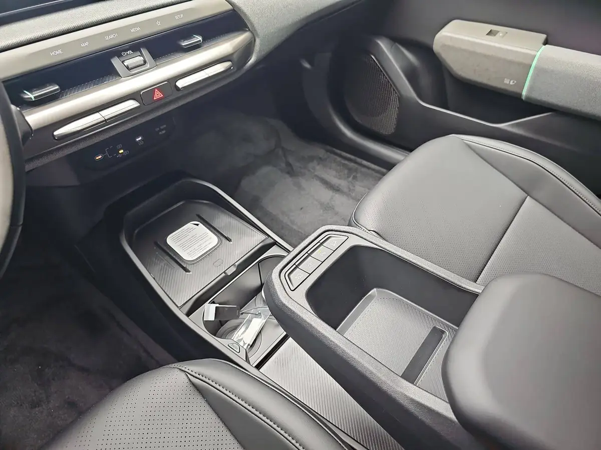 KIA EV4 81.4 KWH EARTH MJ26 UPGRADE TECHNOLOGY WINTER DWP DESIGN SOUND GLASD.