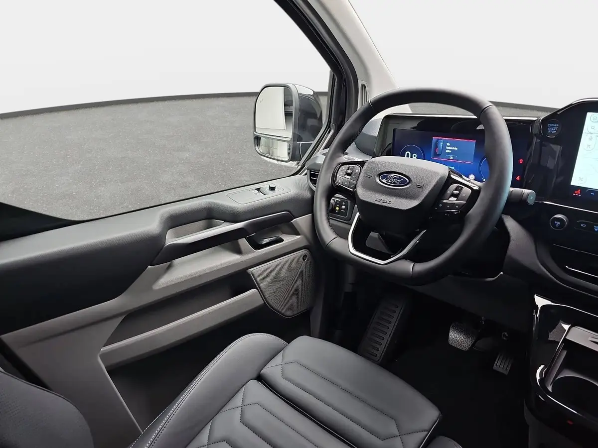 FORD TOURNEO CUSTOM 2.0 ECOBLUE AUTO. L1 TITANIUM X NAVI LED B&O A