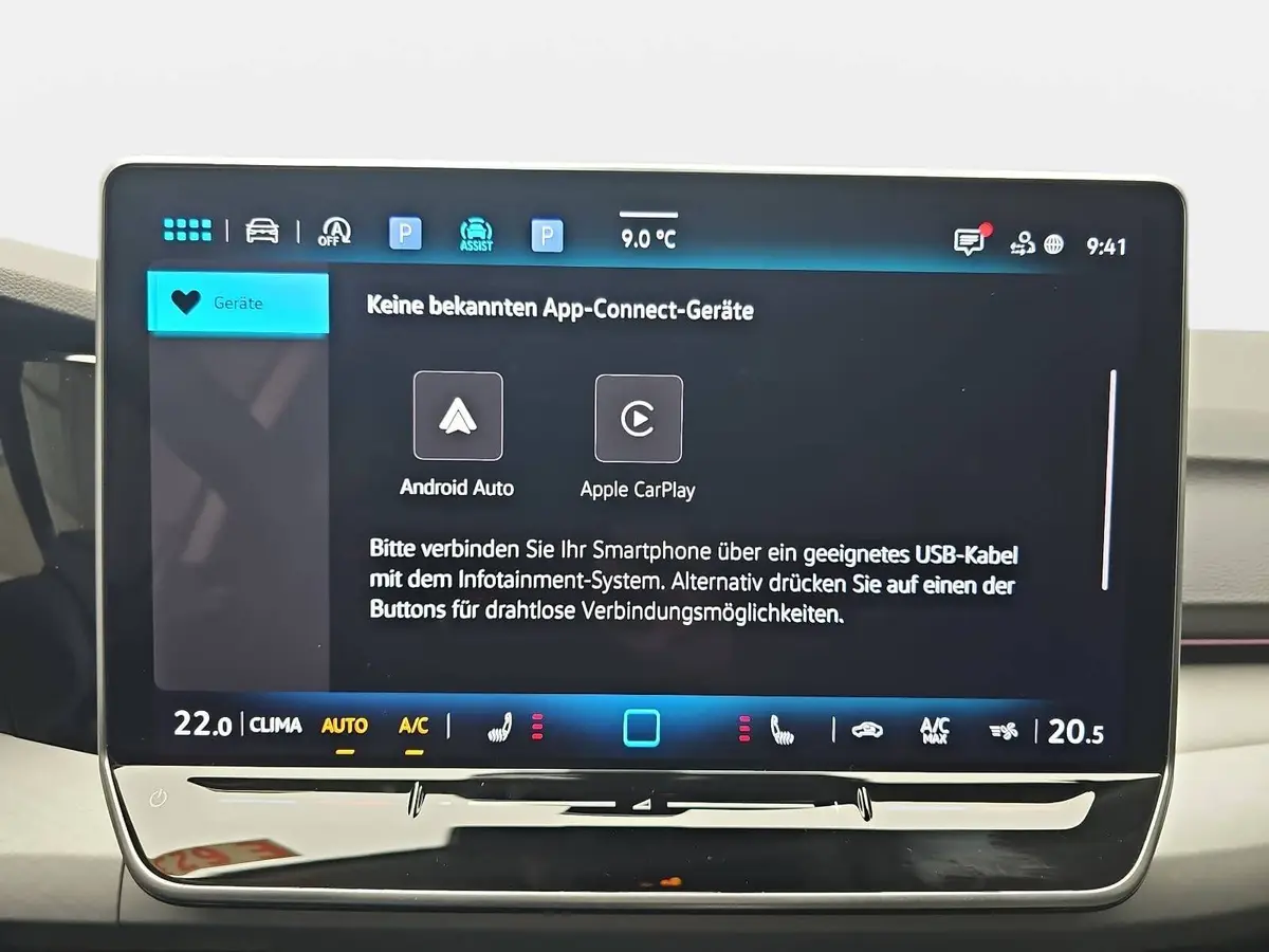 VW GOLF VIII 1.5 TSI LIFE LED ACC KAMERA AHK LM17