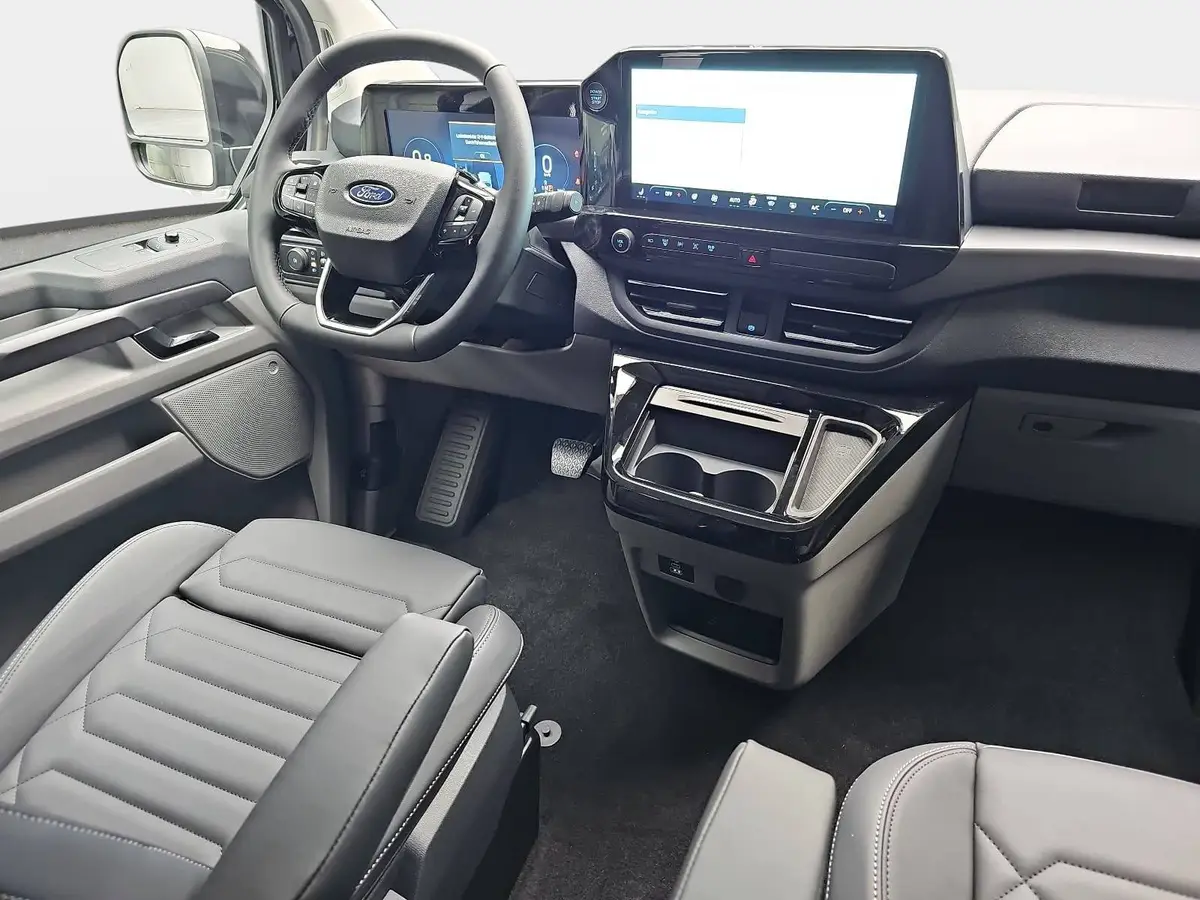 FORD TOURNEO CUSTOM 2.0 ECOBLUE AUTO. L1 TITANIUM X NAVI LED AHK