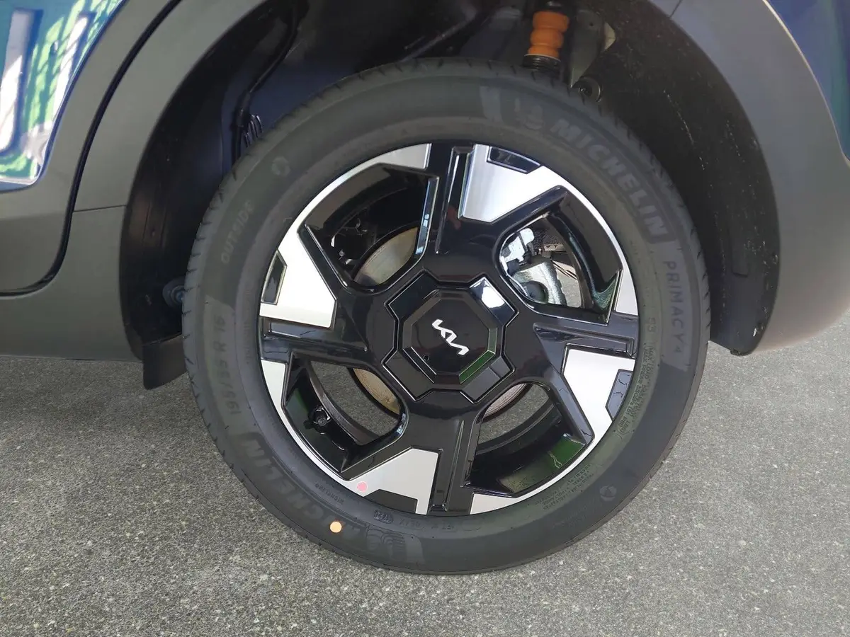 KIA STONIC 1.0 T-GDI 100 DCT VISION MJ26 SITZH. NAVI