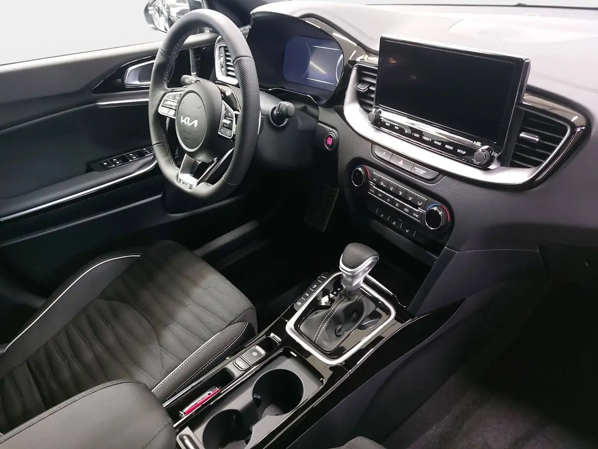 KIA CEED SW 1.5 T-GDI DCT7 GT-LINE TECHNOLOGIE PERFORMANCE