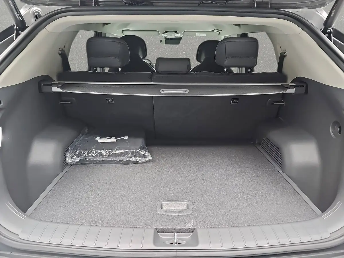 KIA EV3 81.4 KWH EARTH MJ26 WINTER-CONNECT BUSINESS UPGRADE DRIVEWISE-PARK