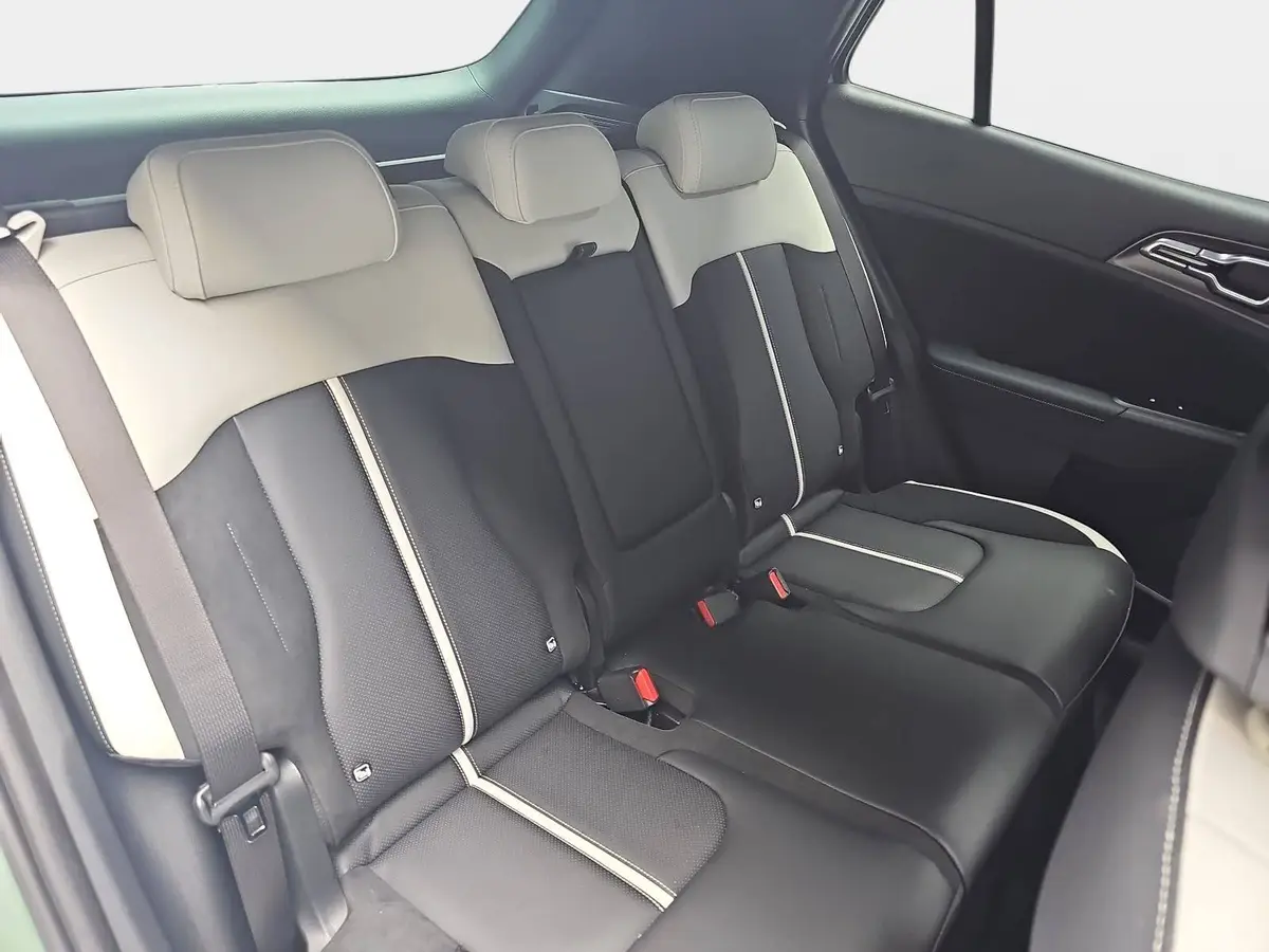 KIA SPORTAGE 1.6 T-GDI 150 2WD DCT GT-LINE MJ26 SCHW. DACH DRIVEWISE GLASDACH SOUND