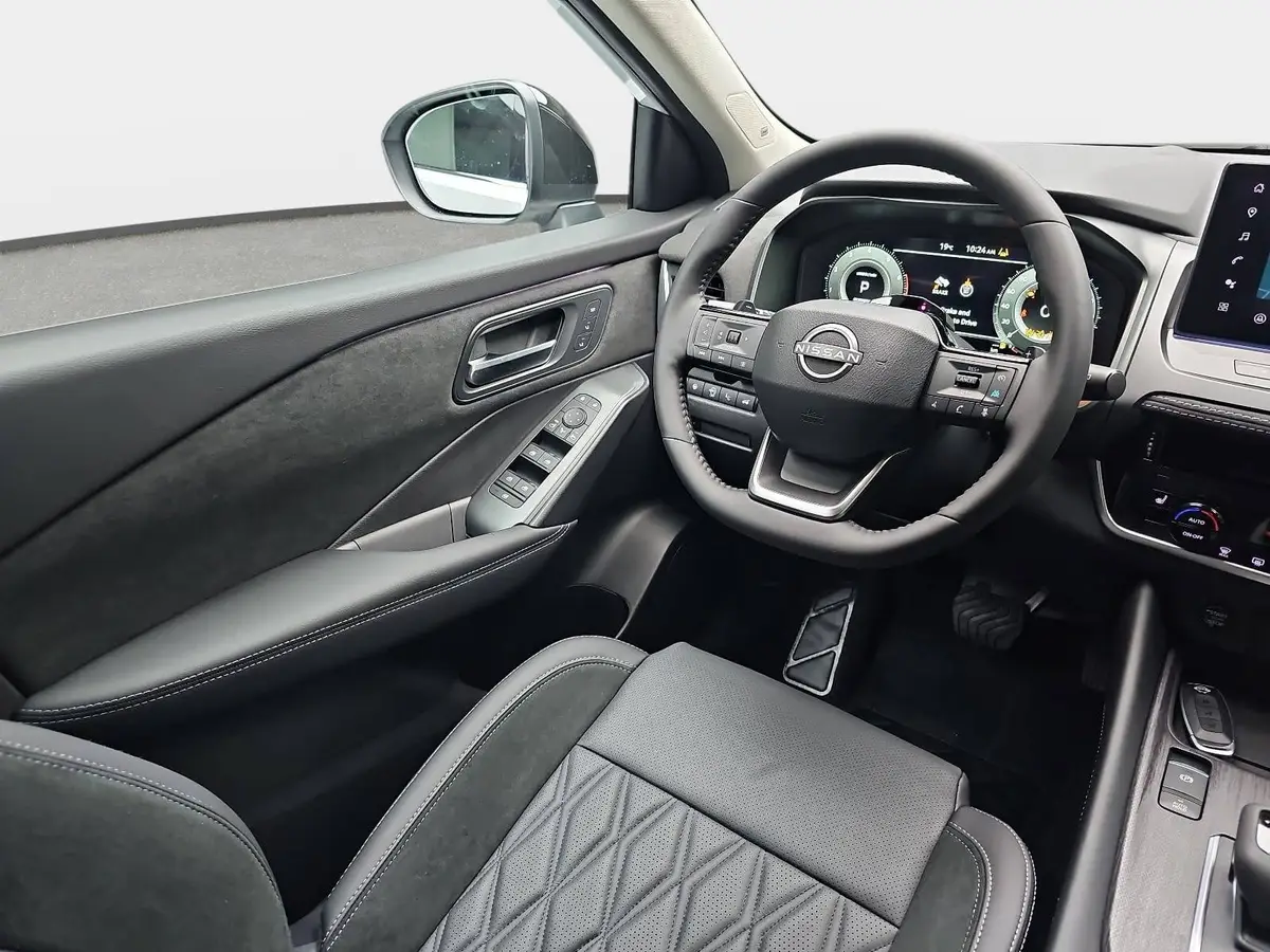NISSAN QASHQAI 1.3 DIG-T MHEV AUTO. TEKNA PREMIUM PAKET 2-FARBEN