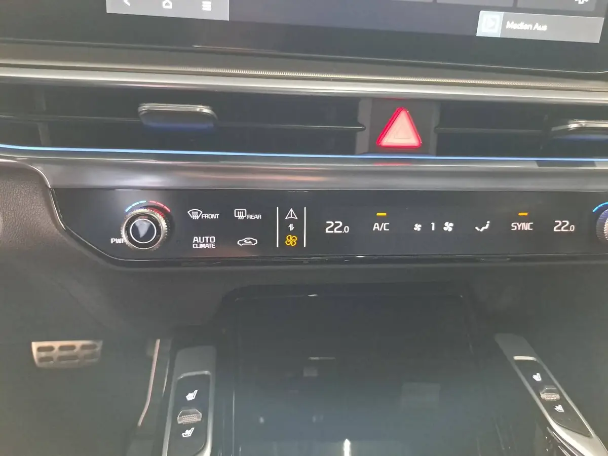KIA SORENTO 2.2 CRDI AWD DCT8 PLATINUM LEDER NAPPA PREMIUM GLASDACH AHK