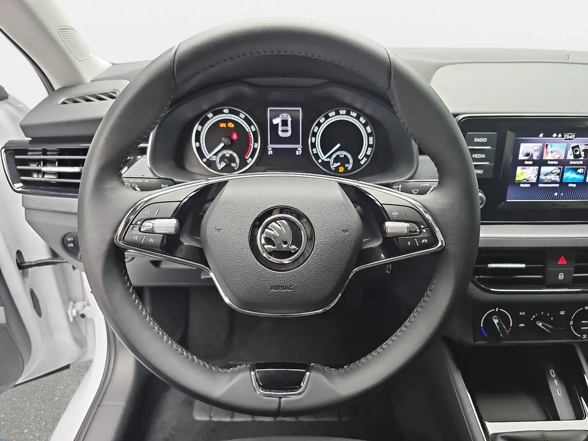 SKODA SCALA 1.0 TSI AMBITION KLIMA AUDIO DAB PDC LM16