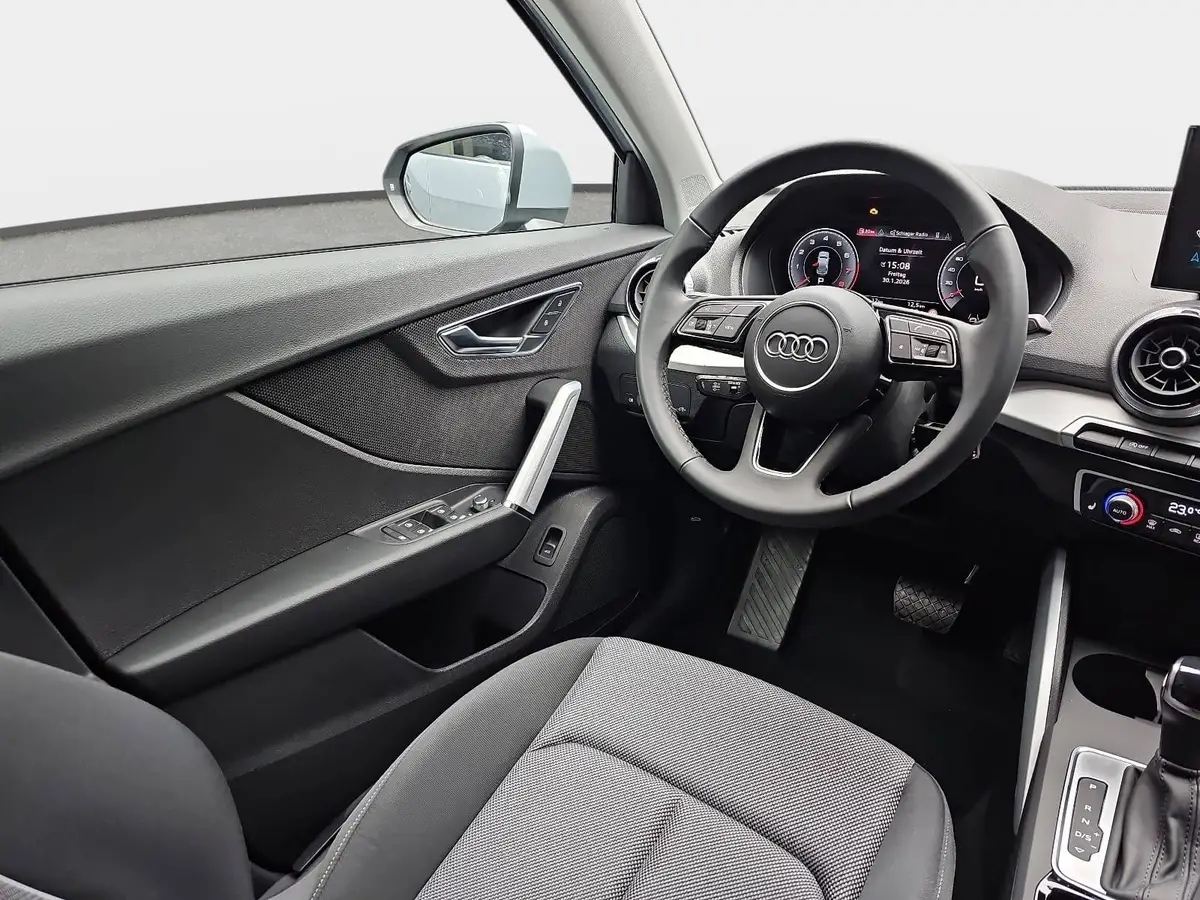 AUDI Q2 35 TFSI S-TRONIC S LINE NAVI LED ACC EL.HECKKL. WI