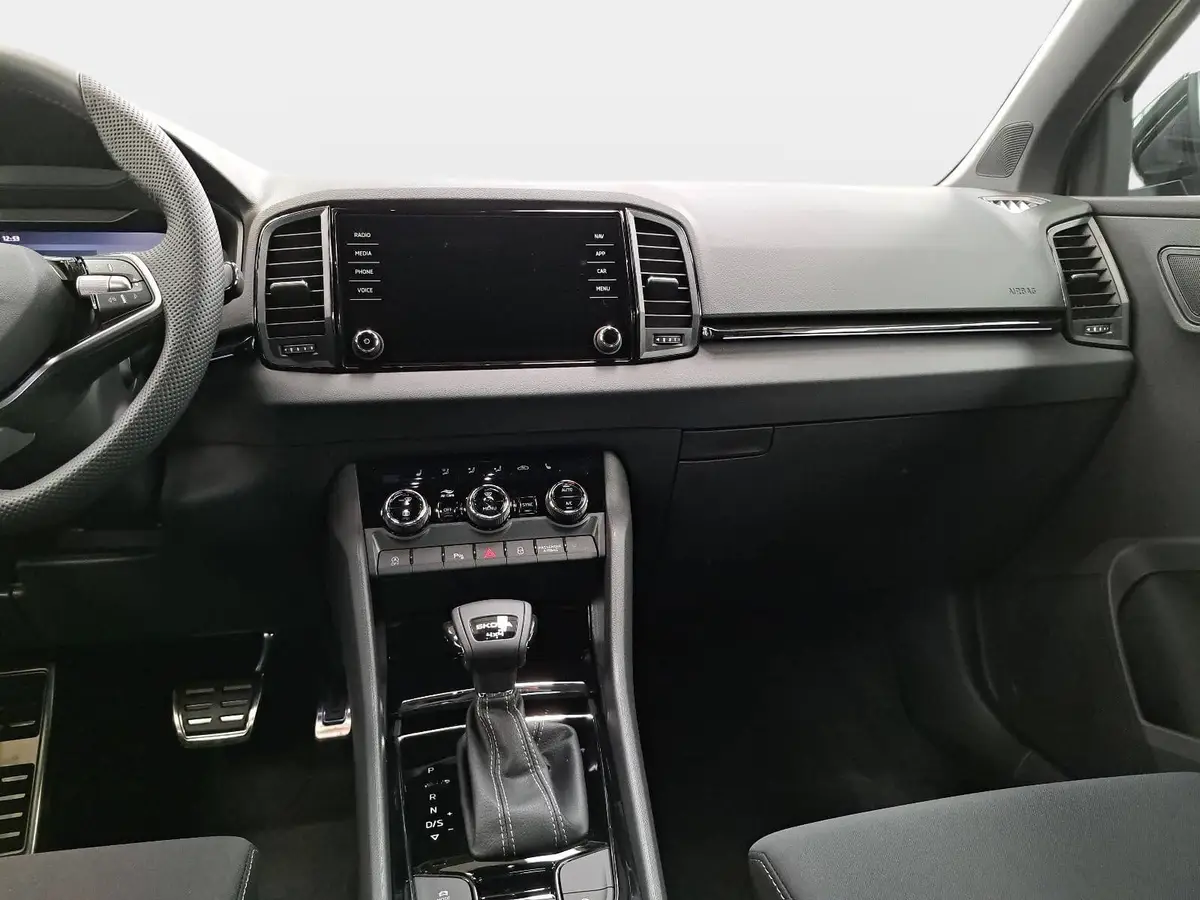 SKODA KAROQ 2.0 TDI DSG SPORTLINE 4X4 NAVI LED