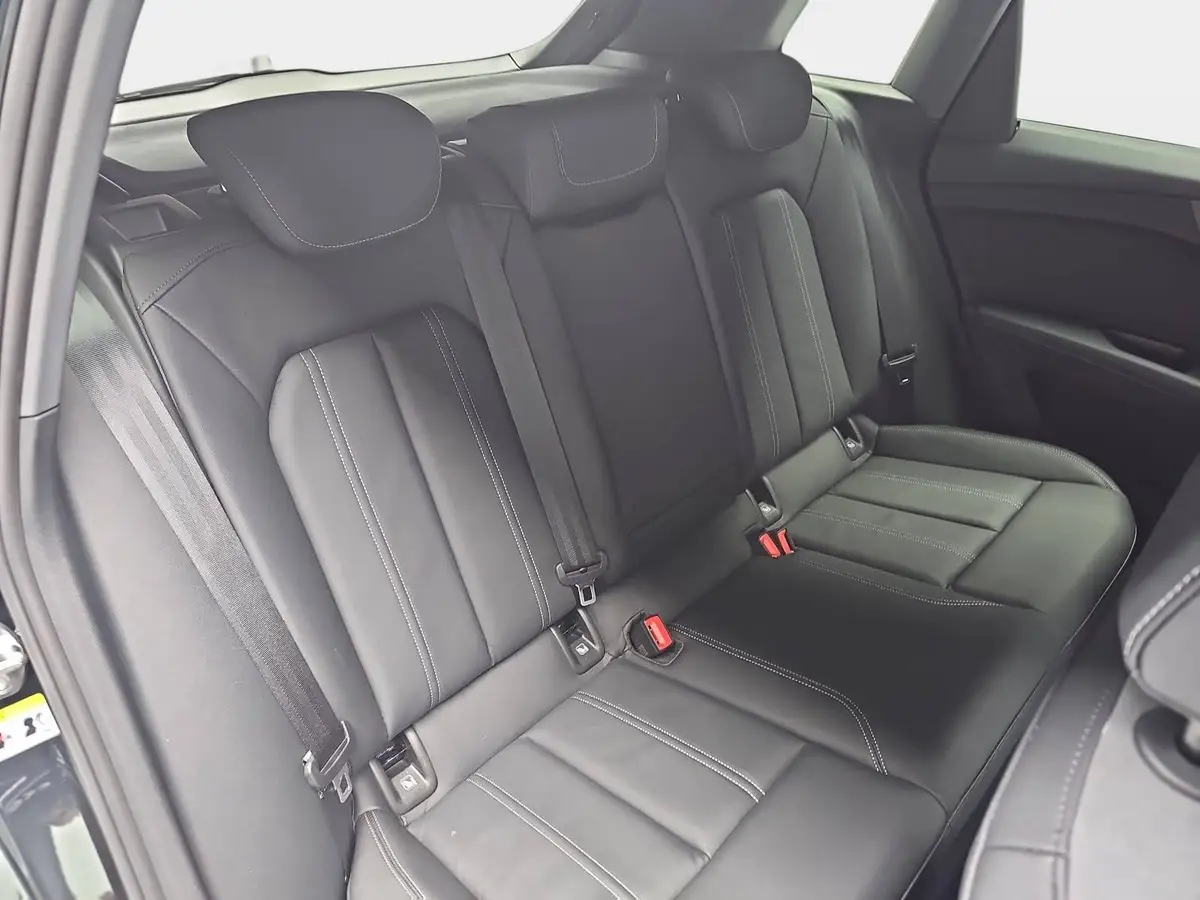 AUDI Q4 E-TRON 35 (52 KWH) NAVI LED KAMERA
